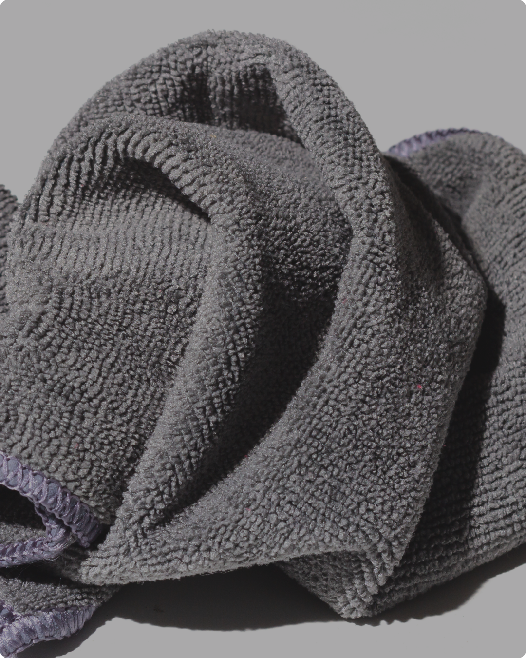 The Power of Microfiber Cleansing: How It Works with fjör's Hydrolytic® Products