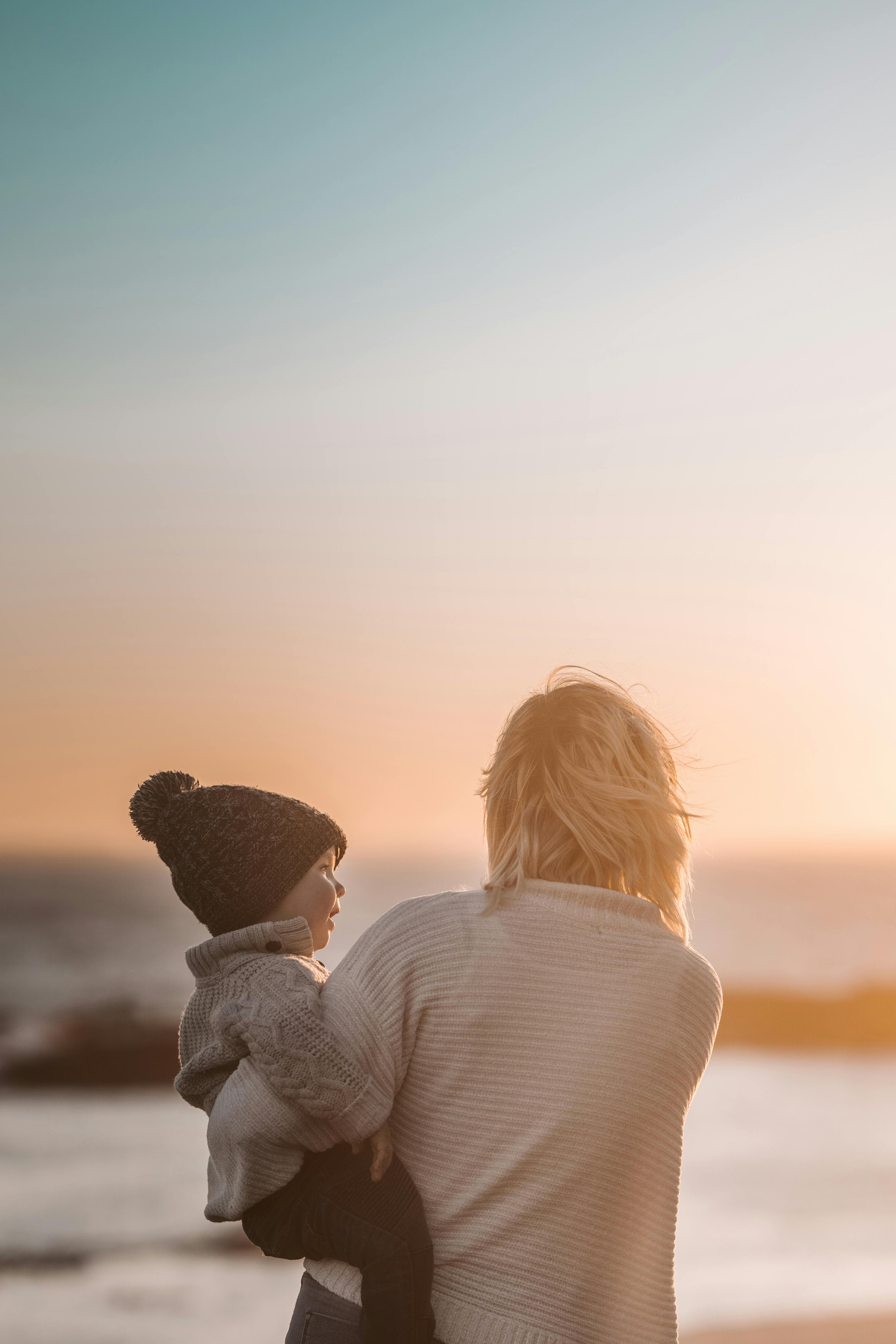 Navigating Postpartum Skin Concerns: Tips for New Moms